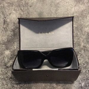 Black Square oversized Gucci sunglasses
